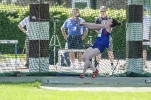 Kimberley Reed throwing the hammer at Loughborough