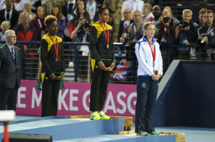 Eilidh Child collects silver medal at Hampden in Glasgow 2014