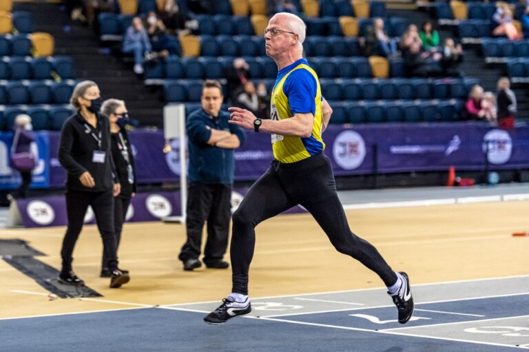 Busy weekend with Students then Masters, Club Relays and Para athletics