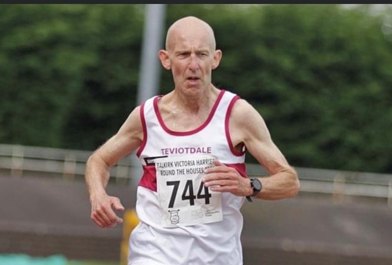 Alastair posts World M65 best at Round the Houses 10k Scottish Athletics
