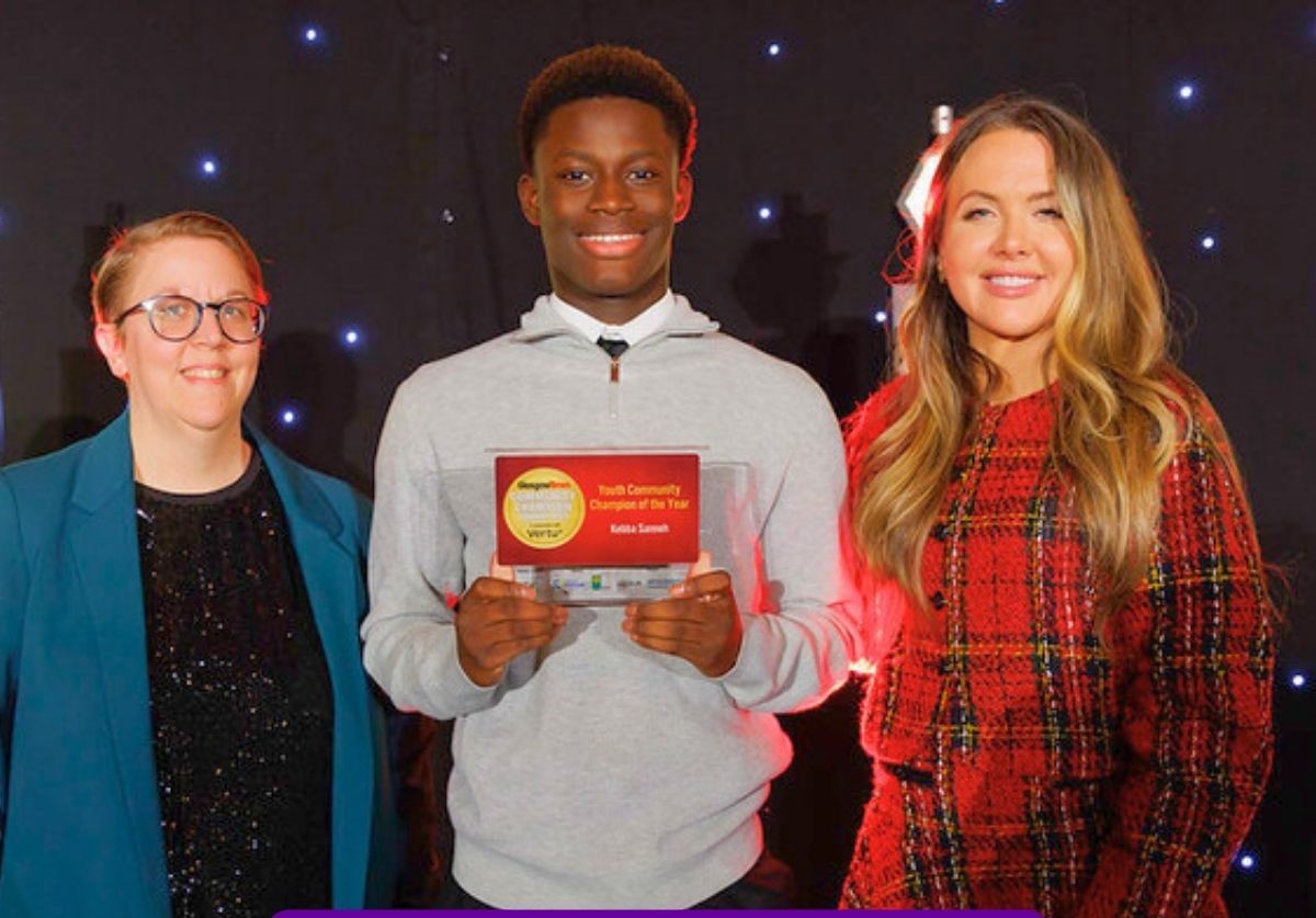 Our Kebba wins Community Champion Award from the Glasgow Times